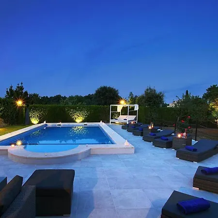 Fabelhafte Restaurierung Mit Beeindruckendem Ergebnis By Interhome *