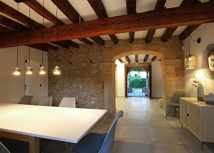 Fabelhafte Restaurierung Mit Beeindruckendem Ergebnis By Interhome * Pollença