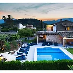 펜션 Fabelhafte Restaurierung Mit Beeindruckendem Ergebnis By Interhome *