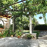 펜션 Fabelhafte Restaurierung Mit Beeindruckendem Ergebnis By Interhome 포엔샤