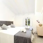 Fabelhafte Restaurierung Mit Beeindruckendem Ergebnis By Interhome