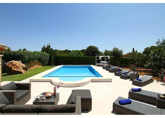 Fabelhafte Restaurierung Mit Beeindruckendem Ergebnis By Interhome Holiday home *