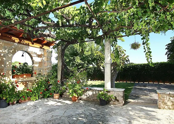 Holiday home Fabelhafte Restaurierung Mit Beeindruckendem Ergebnis By Interhome Pollenca