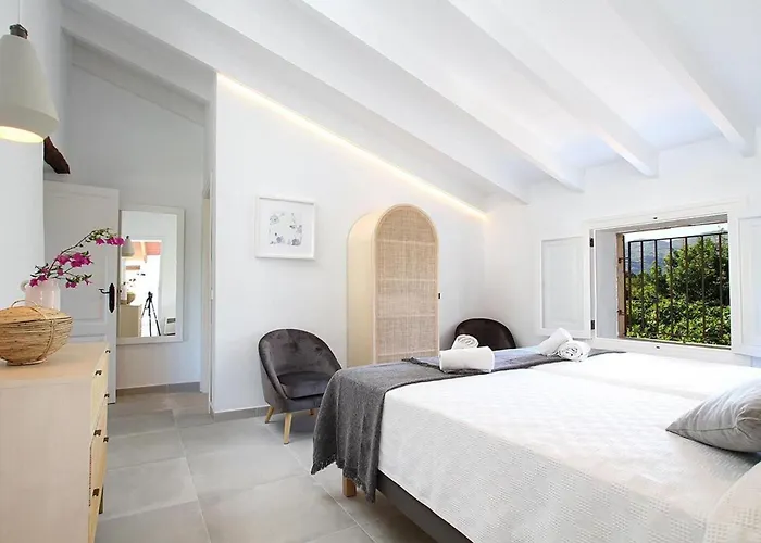 Holiday home Fabelhafte Restaurierung Mit Beeindruckendem Ergebnis By Interhome