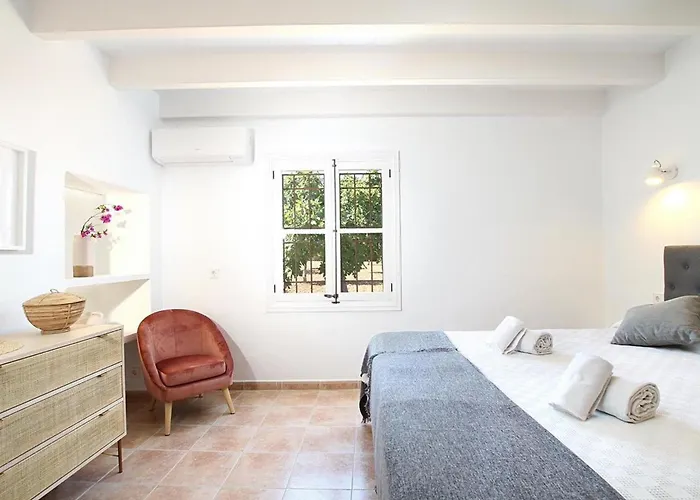 Fabelhafte Restaurierung Mit Beeindruckendem Ergebnis By Interhome * Pollenca