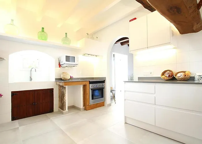 Fabelhafte Restaurierung Mit Beeindruckendem Ergebnis By Interhome Holiday home *