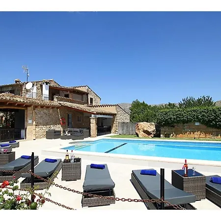 Holiday home Fabelhafte Restaurierung Mit Beeindruckendem Ergebnis By Interhome Pollenca