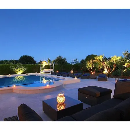 Fabelhafte Restaurierung Mit Beeindruckendem Ergebnis By Interhome * Pollenca