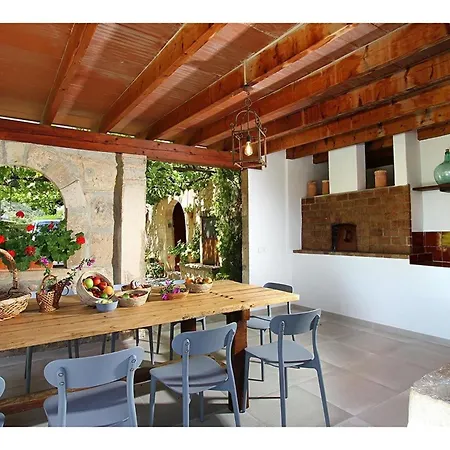 Fabelhafte Restaurierung Mit Beeindruckendem Ergebnis By Interhome * Pollenca