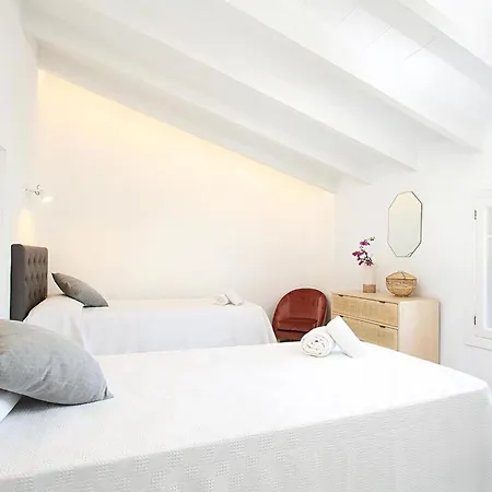 Fabelhafte Restaurierung Mit Beeindruckendem Ergebnis By Interhome Pollenca