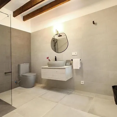 Fabelhafte Restaurierung Mit Beeindruckendem Ergebnis By Interhome Pollenca