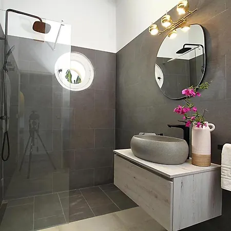 Fabelhafte Restaurierung Mit Beeindruckendem Ergebnis By Interhome * Pollenca