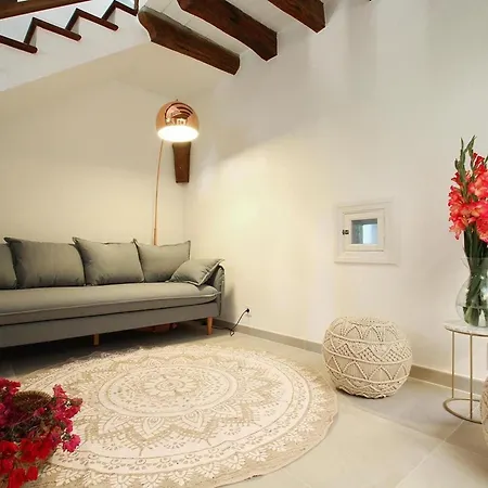 Holiday home Fabelhafte Restaurierung Mit Beeindruckendem Ergebnis By Interhome