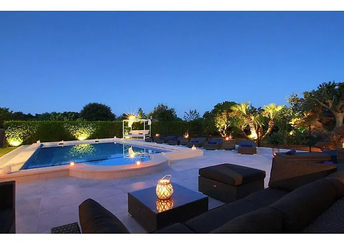 Fabelhafte Restaurierung Mit Beeindruckendem Ergebnis By Interhome * Pollensa